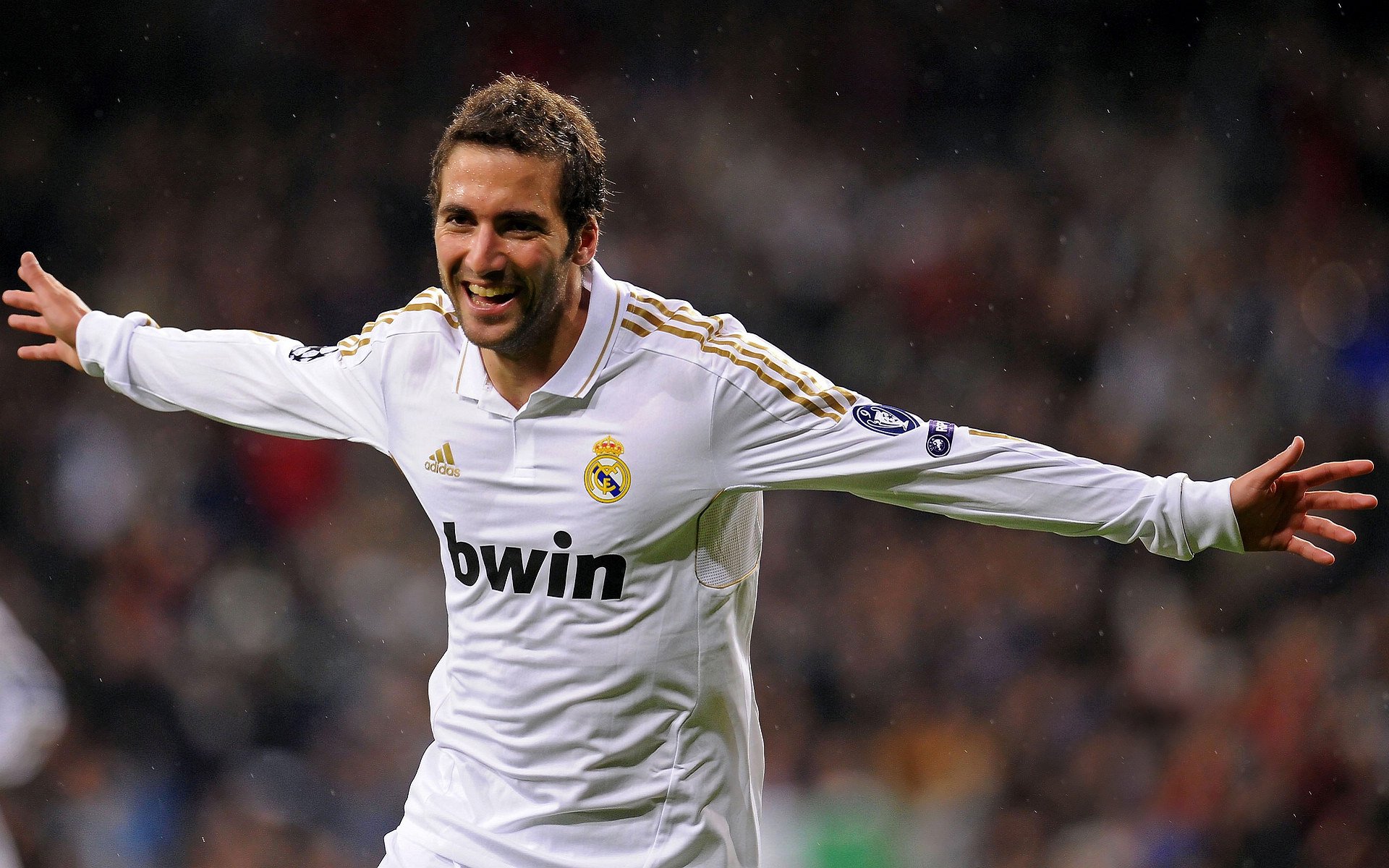 图卢兹防守紧密有效遏制对手传控，图卢兹战役